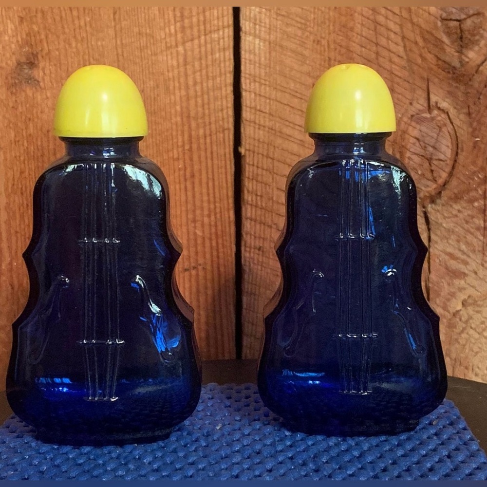 Vintage cobalt blue cello salt and pepper shakers by Hazel Atlas Ritz EUC